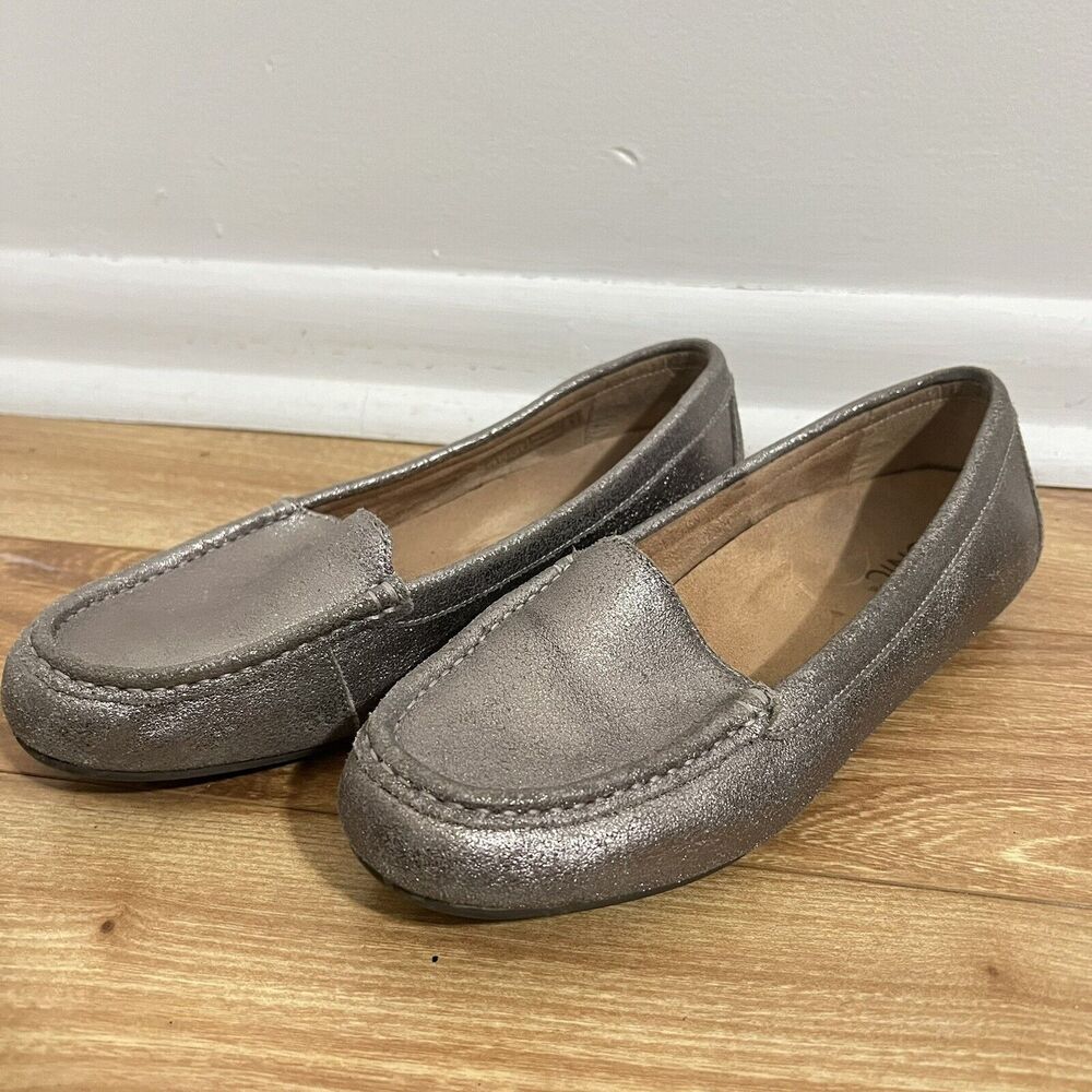 Vionic Debbie Slip On Loafer Shoe Size 9 Crackled Metallic Silver Moccasin Flat